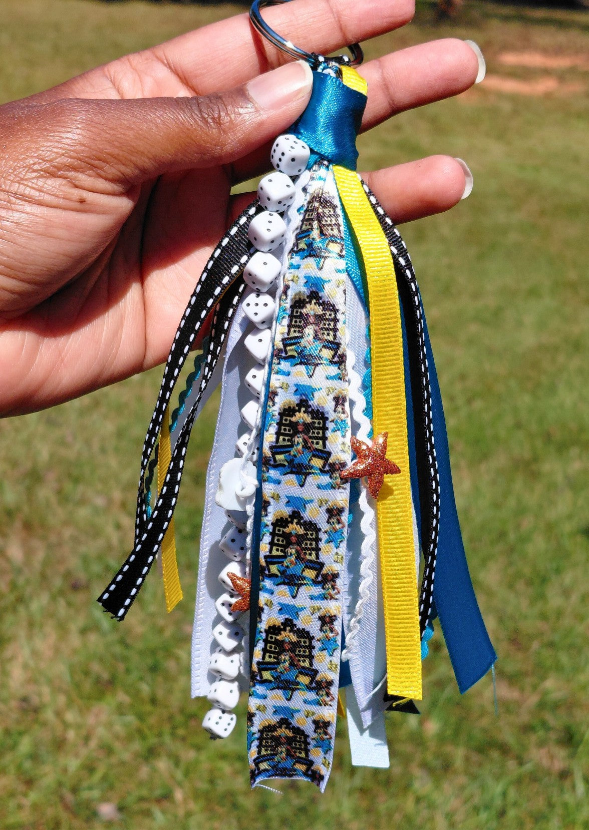 Island-inspired Tassel Keychain